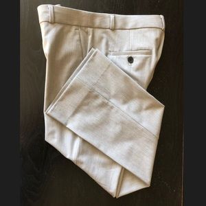 NWOT Light Gray Banana Republic Logan Size 2S